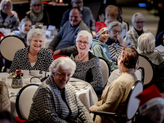 Nationaal Ouderenfonds organiseert kerstdiners