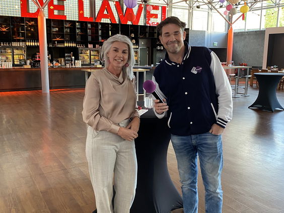 Stembus: Ab Nieuwdorp Met Elly van der Goot in De Lawei in Drachten