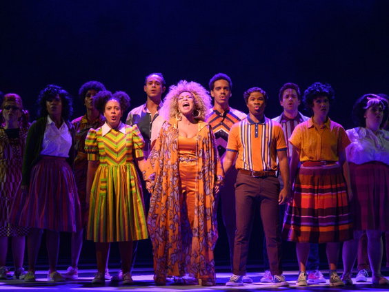 Vanuit de coulissen: Nurlaila Karim