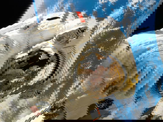 Lekkere Track: Chopin Orbit