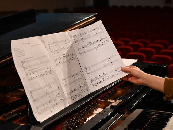 Musici en wetenschappers gaan in gesprek over AI in de muziekindustrie