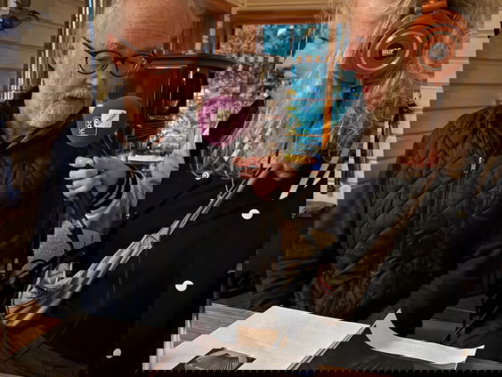 Stembus: Start van de werkdag met Mijndert VandenBerg