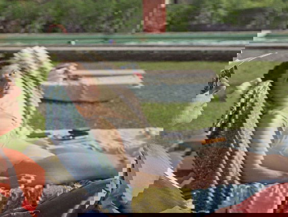 Filmtip - Viver mal/Mal Viver