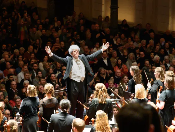 CREA orkest viert lustrumjaar