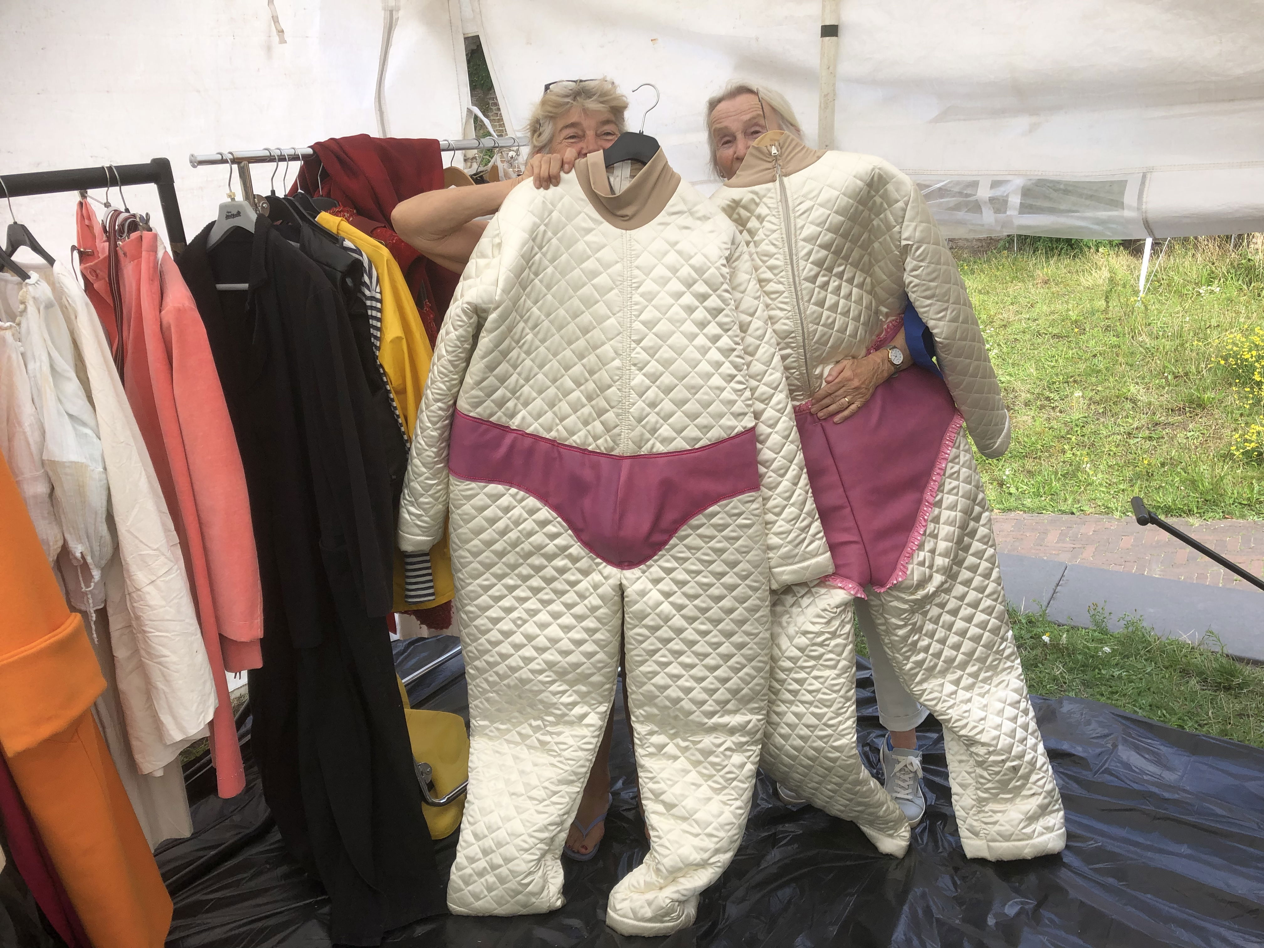 Zomeropera 2025 - dit moeten de zangers aan in de volle zon