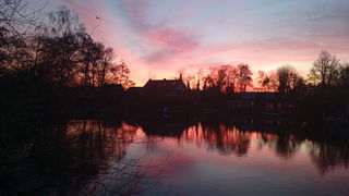 De Jaargetijden: oranjerode luchten