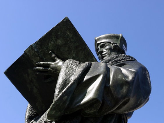Bibliotheek Rotterdam koopt zeldzaam boek van Erasmus