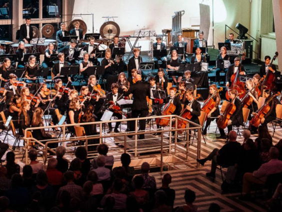 Dirigent Jurjen Hempel vreest voor 'zijn' Jeugdorkest Nederland
