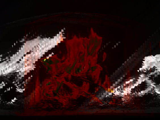 Lekkere track: brandend haardvuur met passende muziek