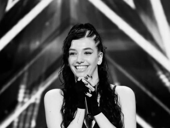 Nederlandse Brook Lynn blaast jury van America's Got Talent omver: 'Ik leef echt in mijn droomwereld nu'