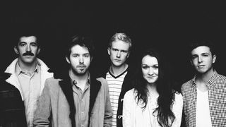 Interview: 3FM-dj Obi spreekt The Paper Kites