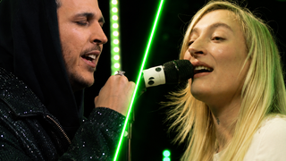 S10 & Oscar and the Wolf over nieuwe single 'Safe And Sound'