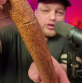 Guido van Vliet eet elke dag 1 frikandel meer als de dag ervoor