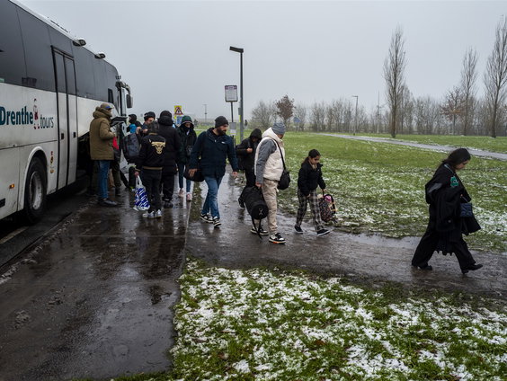 Overheid leest telefoons van asielzoekers uit met AI
