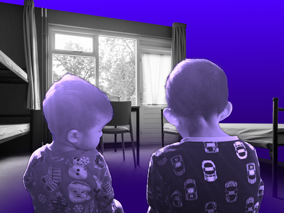 Asielkinderen klem in de noodopvang