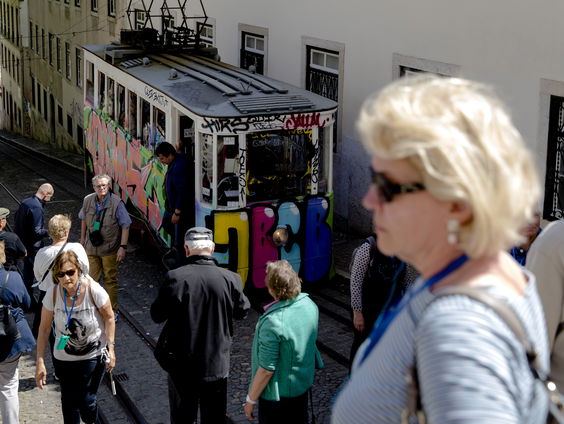 Lissabon maakt openbaar vervoer voor toeristen duurder