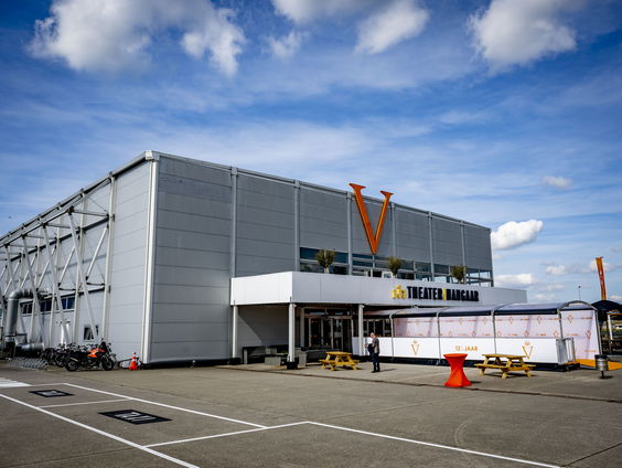 Regisseur Theu Boermans herschreef de musical Soldaat van Oranje na 14 jaar