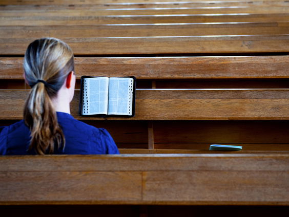 Moet er onderzoek komen naar de schade van de leer van de katholieke kerk op vrouwen?