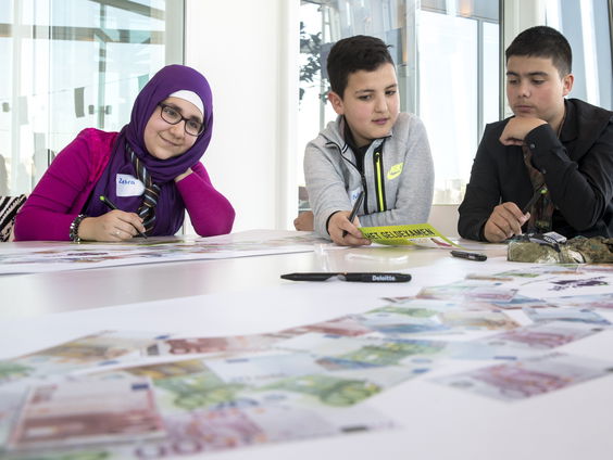 Femke Hogema schreef 'De Reis naar Rijkdom', een kinderboek over geld