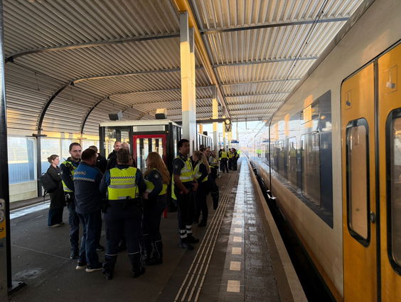 NS stopt alle treinen voor speciale controle op station Voorburg