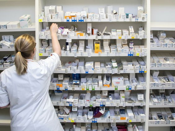 Drukte bij apotheken door dreigende staking