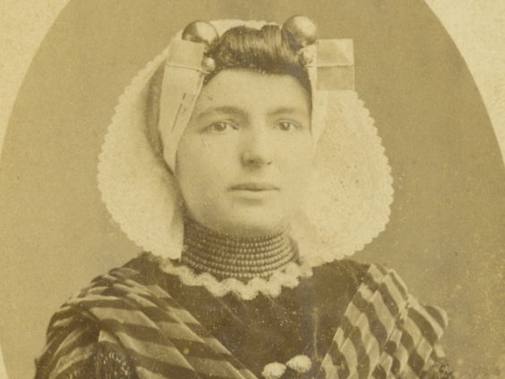 Meer Vrouw Op Straat: dienstbode Neeltje Lokerse