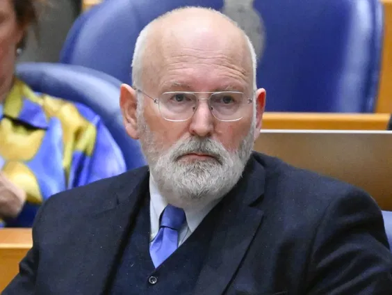 Extreem-Rechts verscheurt blijmoedig groene EU-erfenis Frans Timmermans