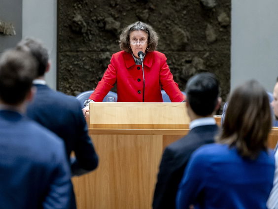 Thomas van Groningen neemt ons mee door het debat over lintjesgate