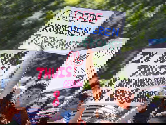 Uitzetten van kinderen slecht voor de ontwikkeling: 'Ze raken beschadigd voor de rest van hun leven'