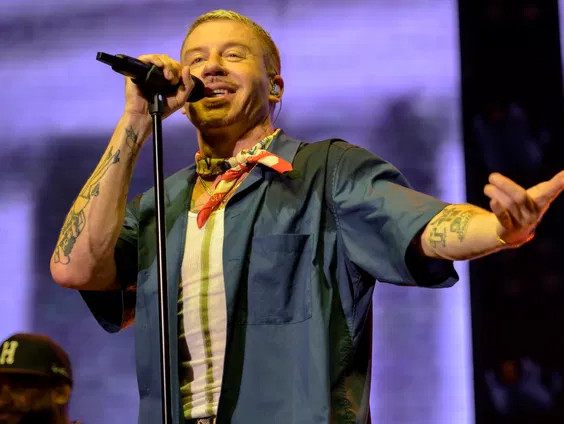 Macklemore cancelt show in Dubai uit protest tegen oorlog