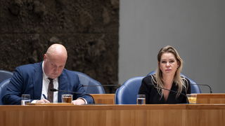 Ruzie in het kabinet om de mestplannen van landbouwminister Wiersma