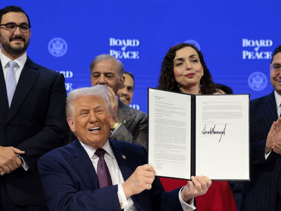 Omstreden door Trump in het leven geroepen Vredesraad komt bijeen