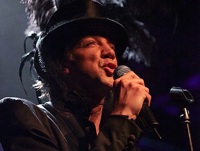 Sven Ratzke ontvangt de Johan Kaartprijs voor zijn bijdrage aan het Nederlands theater