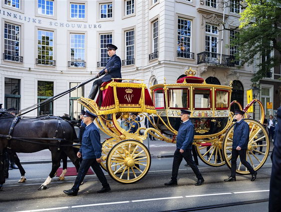Stand.nl: 'Prinsjesdag moet een nationale feestdag worden'