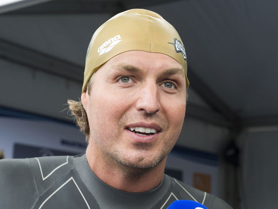 Nieuwe biografie over topzwemmer Pieter van den Hoogenband