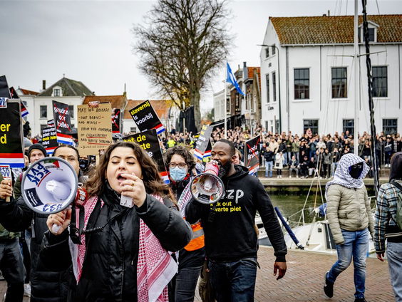 Stand.nl: De missie van Kick Out Zwarte Piet is geslaagd