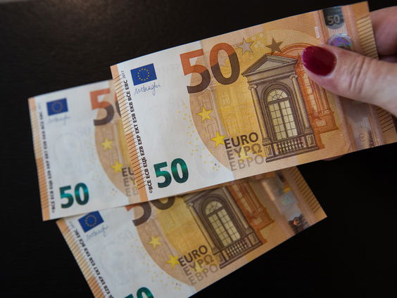 Banken adviseren om cash geld in huis te hebben: logisch of bangmakerij?