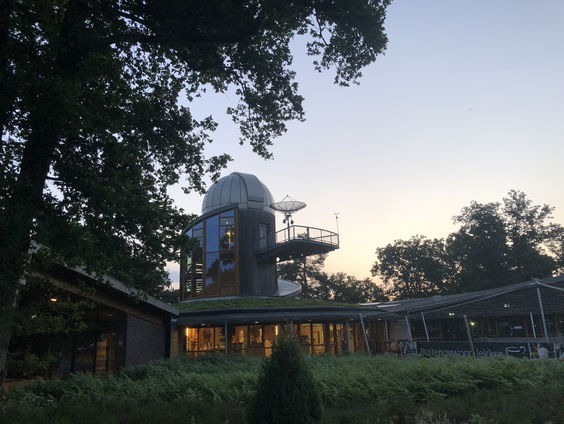Wakker in de nacht: de meteorologische nacht in de sterrenwacht
