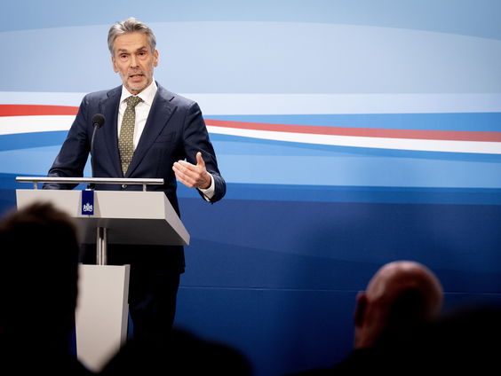 Premier Schoof blikt terug op kabinetscrisis