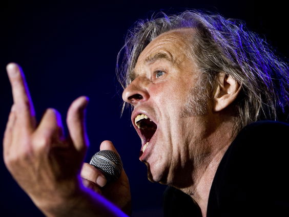 Zanger Peter te Bos voor het laatst op tournee met Claw Boys Claw