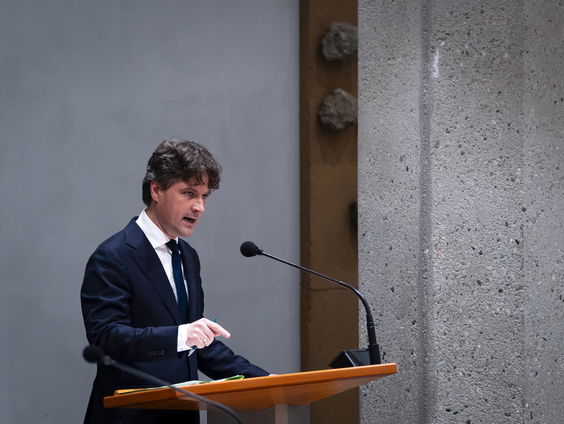 Wat is de kans dat Fabers asielwetten worden aangenomen?