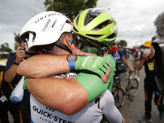 Wielerfotograaf Cor Vos (77) overleden: wat maakte hem zo goed?