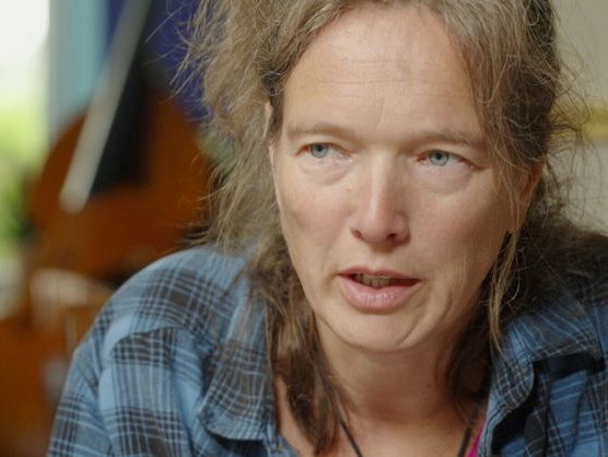 Silvia Fledderus zingt tijdens Dag van het Hunebed