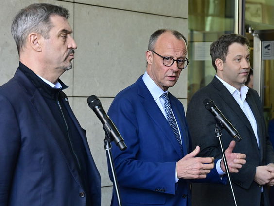 Duitse partijen CDU/CSU en SPD sluiten coalitieakkoord