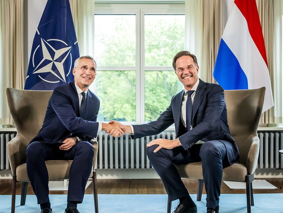 De NAVO, helemaal zo gek nog niet?