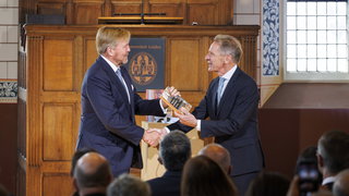 Moet het Koningshuis zijn rol in koloniale verleden goedmaken?
