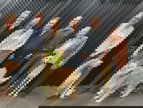 Een typische Goese hondenshow live op de radio!