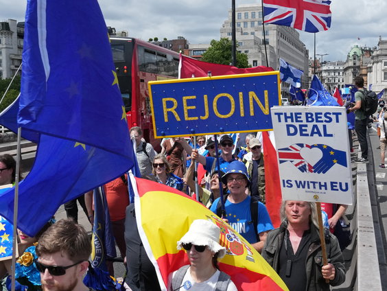 Brexit in zijn achteruit?