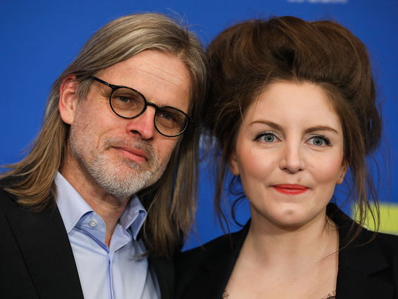 Schrijversechtpaar Lize Spit en Ron van Essen over hun gedeelde liefde voor de literatuur en schrijven aan de keukentafel