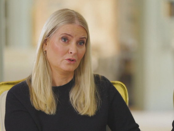 Mette-Marit doorbreekt stilte over contact met Epstein in interview op Noorse publieke omroep